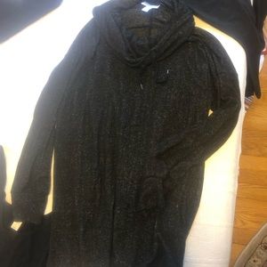 Maternity clothes bundle